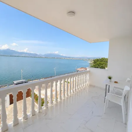 Lakefront House Shiroka