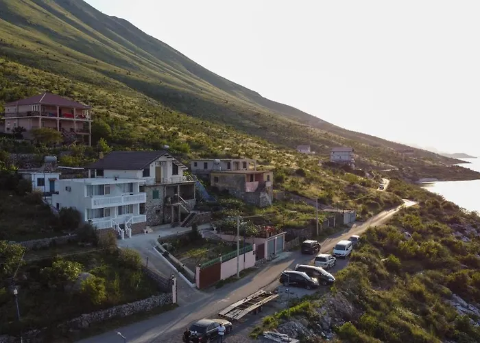 Casa de hóspedes Lakefront House Shirokë