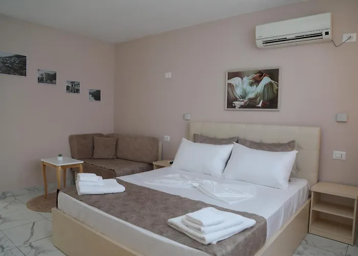 Lakefront House 4* Shirokë