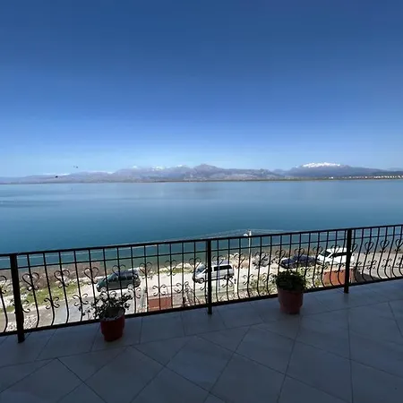 Lakefront House Shiroka