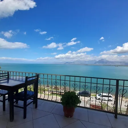Guest house Lakefront House *
