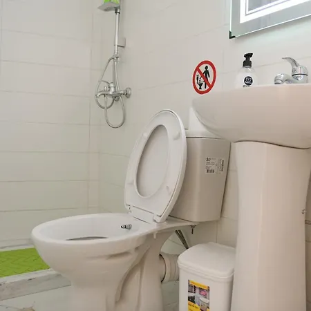 Gasthuis Lakefront House