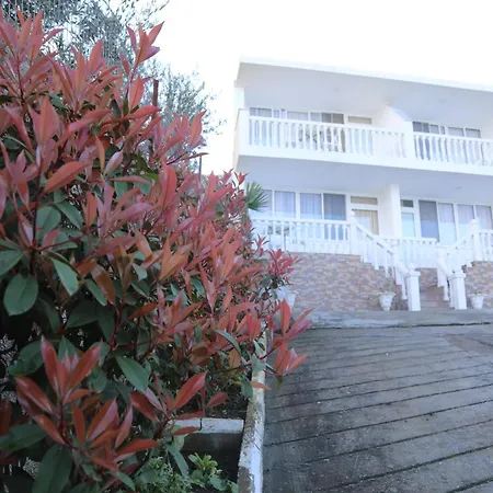 Penzion Lakefront House Široka