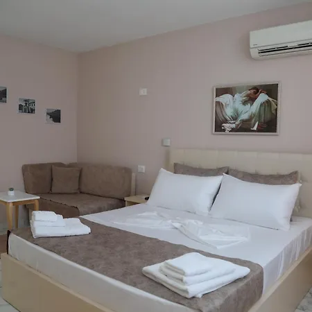 Lakefront House 4* Široka