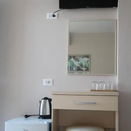 Lakefront House Široka