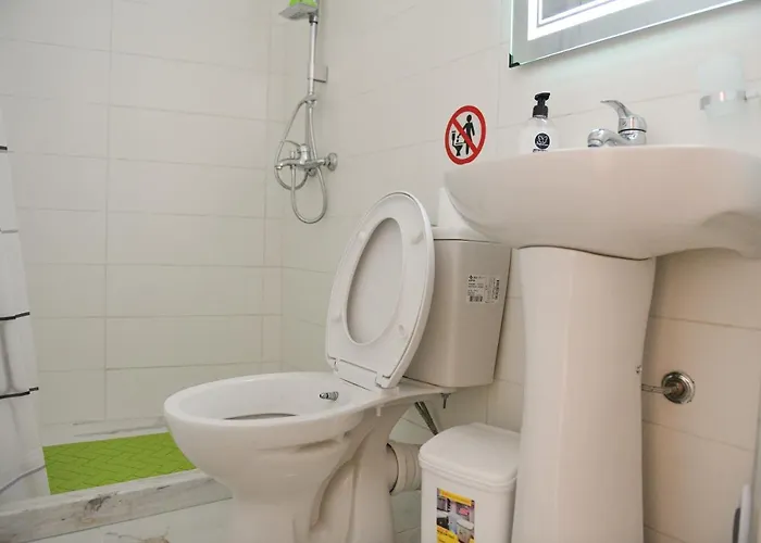 Pensión Lakefront House