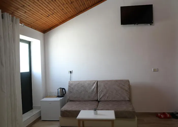 Gasthuis Lakefront House